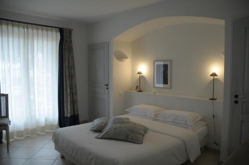 Hotel Villa Les Rosiers Grimaud Exterior photo