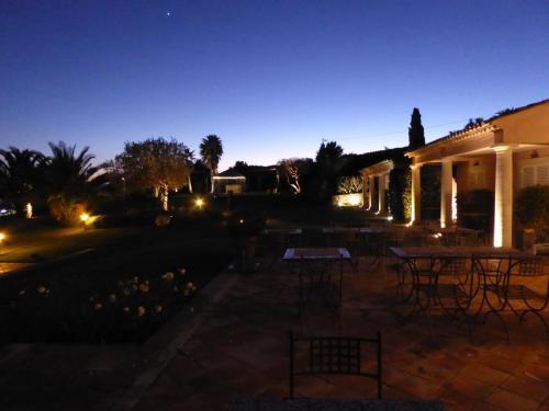 Hotel Villa Les Rosiers Grimaud Exterior photo