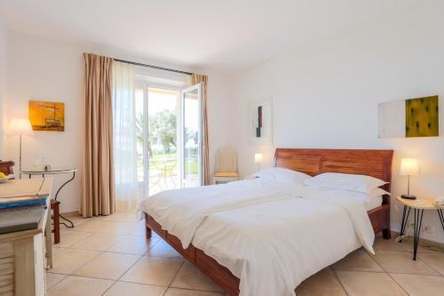 Hotel Villa Les Rosiers Grimaud Exterior photo